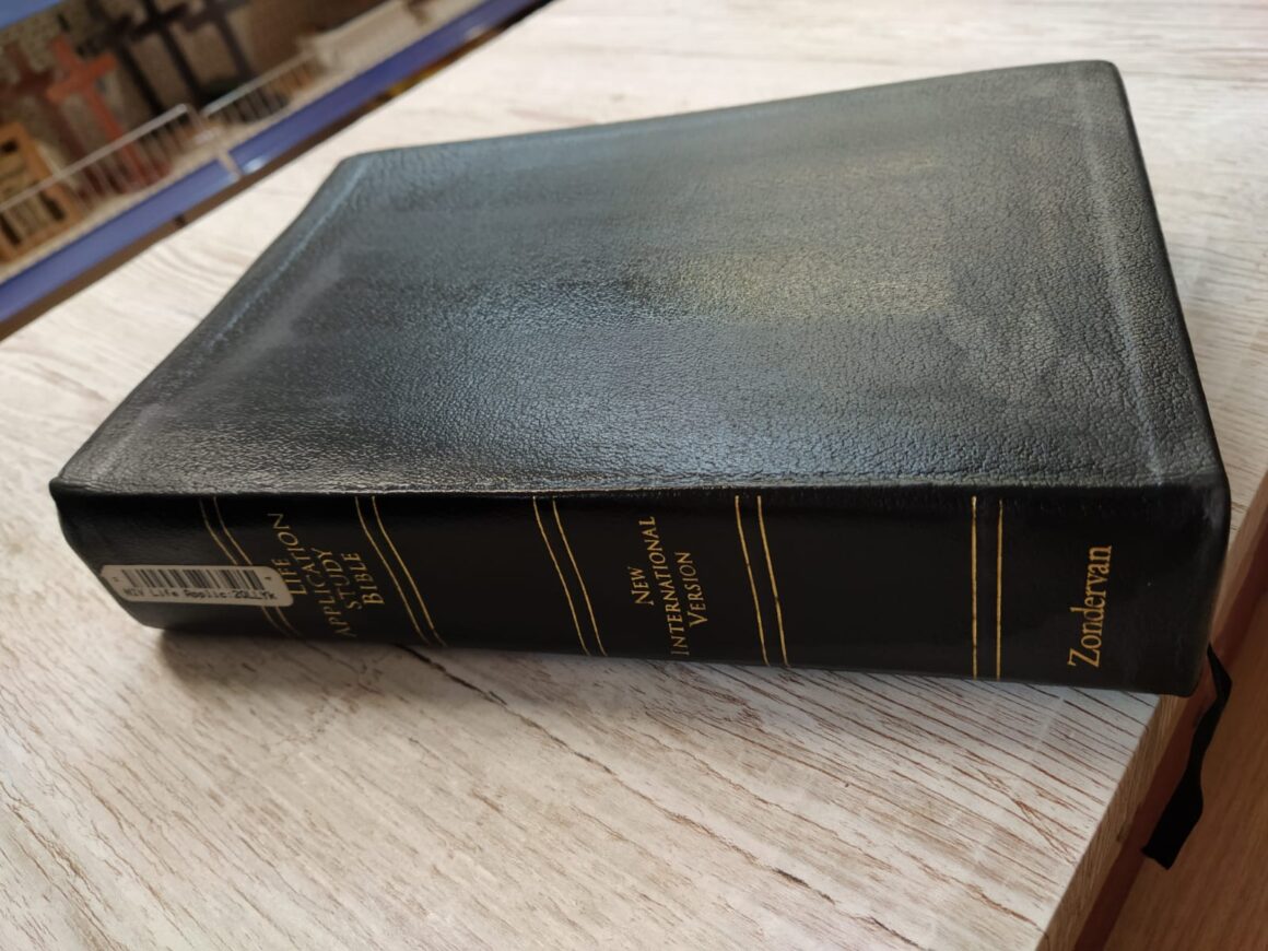 NIV LIFE APPLICATION STUDY BIBLE BLACK BONDED LEATHER ZONDERVAN ...