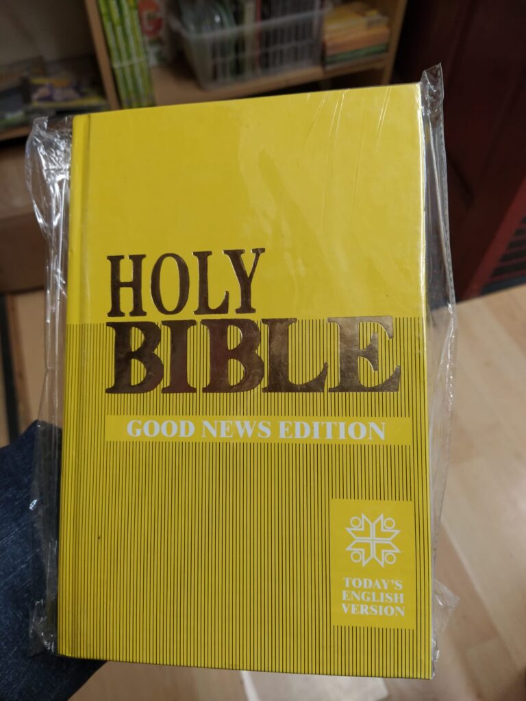 Good News Bible (BSI), yellow, Hardbound - Mahanayim Publications ...