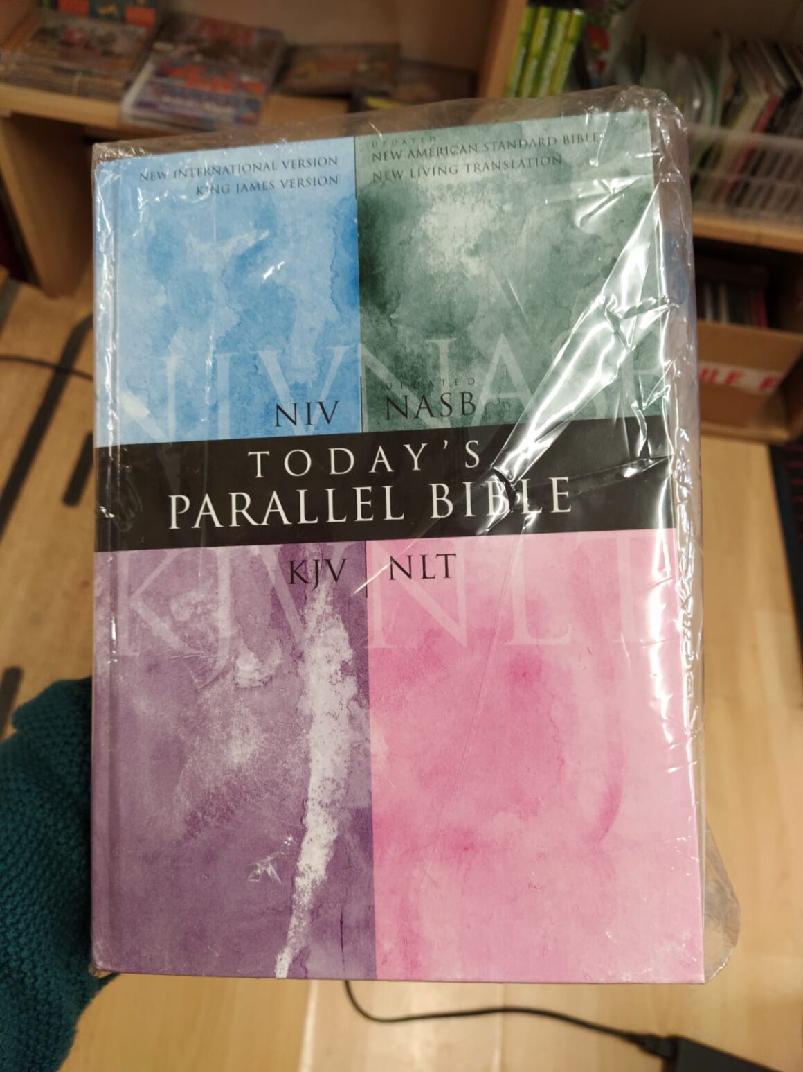 today-s-parallel-bible-niv-nasb-updated-edition-kjv-nlt